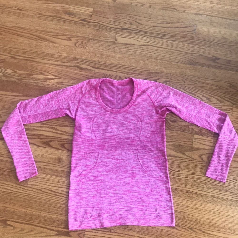 Lululemon Swiftly Tech long sleeve athletic sweater